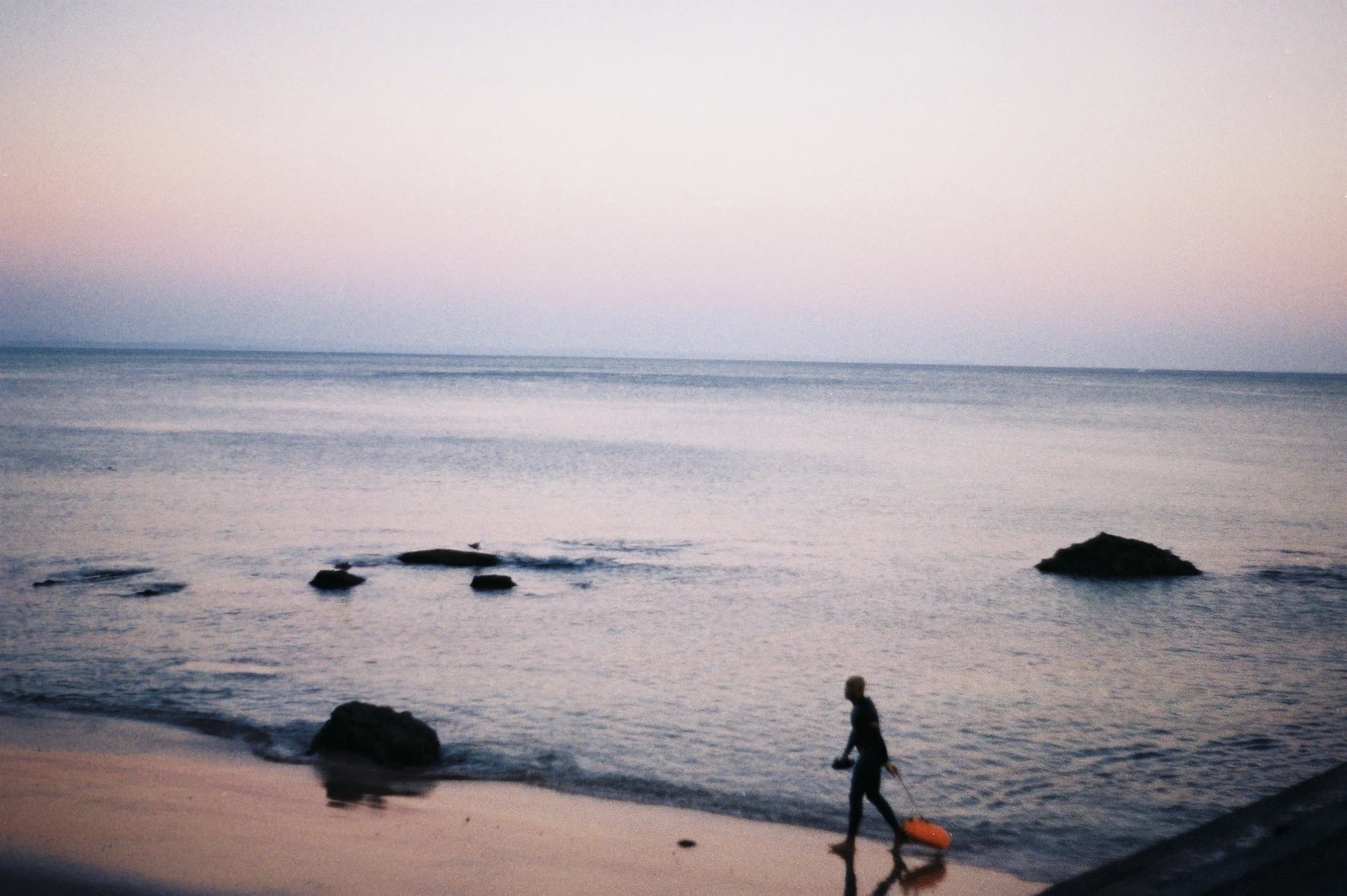 Swimmer shot on Kodak Gold 200 with a Praktica Super TL 1000, by Luís Vila-Lobos