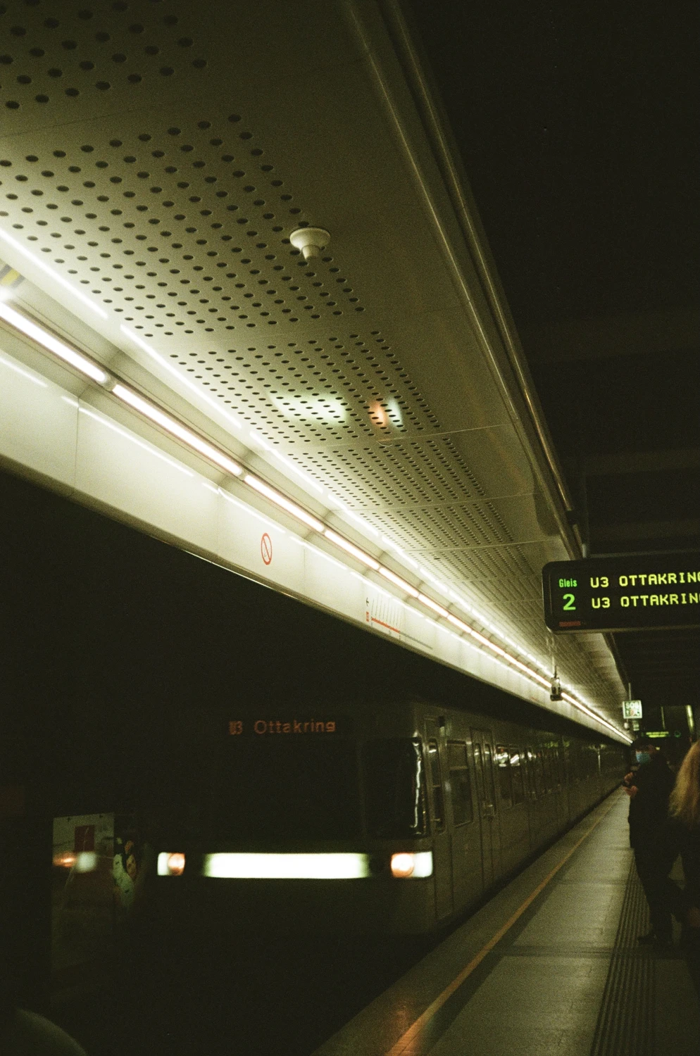 Train Arrived shot on Kodak Gold 200 with a Fuji DL-60, by FWej