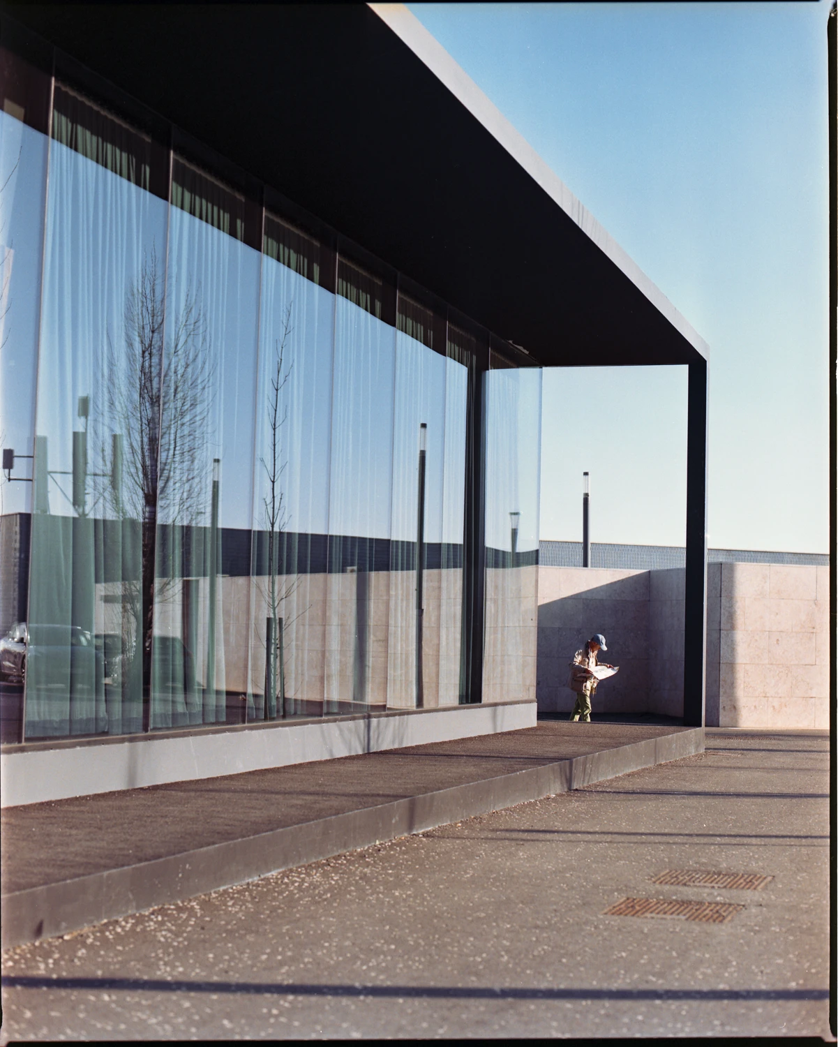 Lisbon in April shot on Fujifilm Superia 100 with a Mamiya RZ67 Pro I, developed at Xano Lab, by MartimOnlyFriends