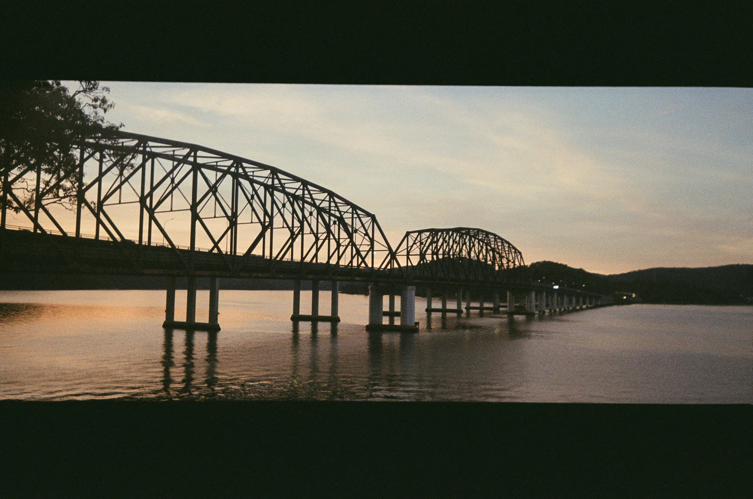 Plastic view shot on Kodak UltraMax 400 with a Kermit Point & Shoot, by Cowboy Cash