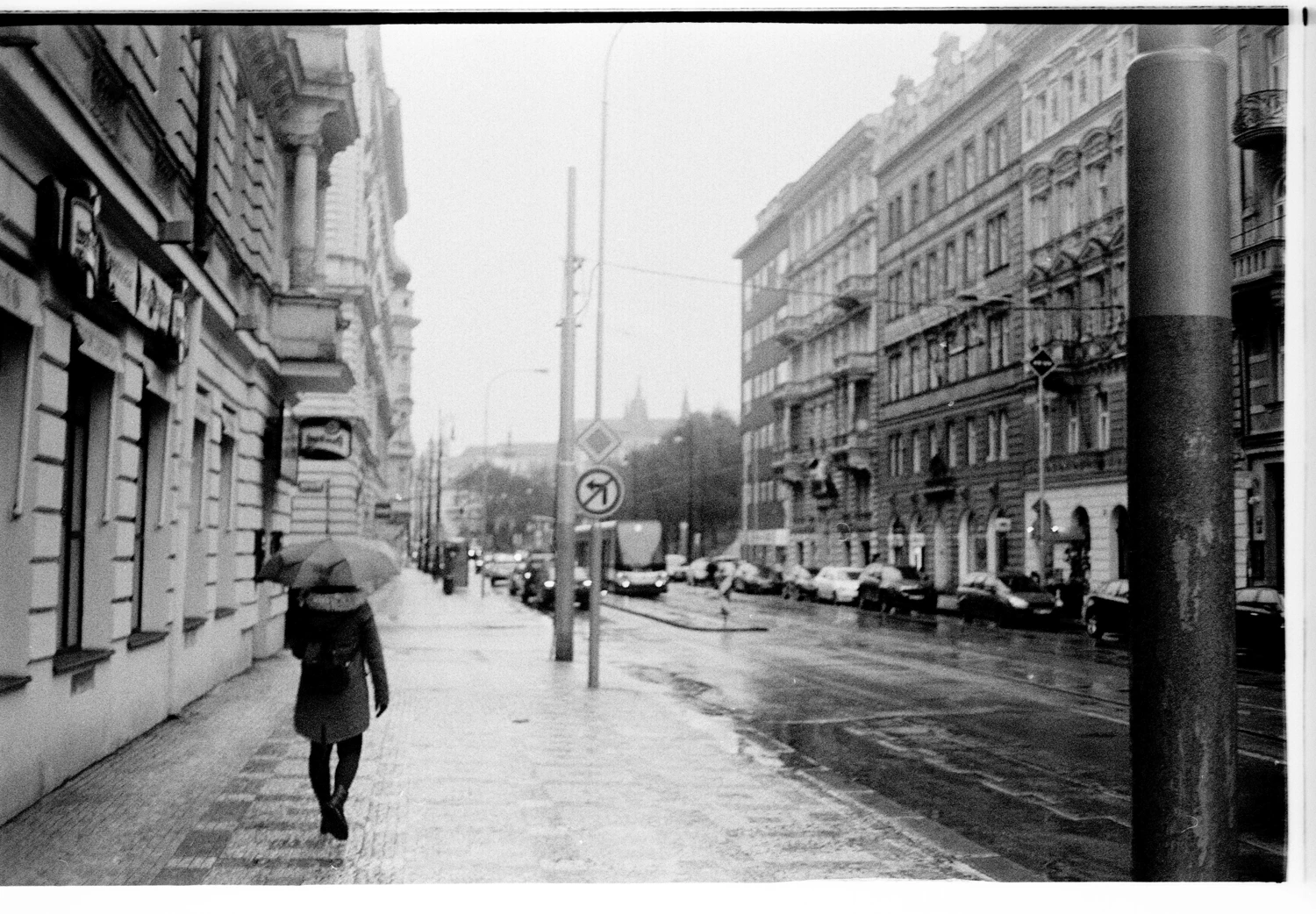 No turning shot on Foma Fomapan 100 Classic with a Minolta Hi-Matic E, by Leonard