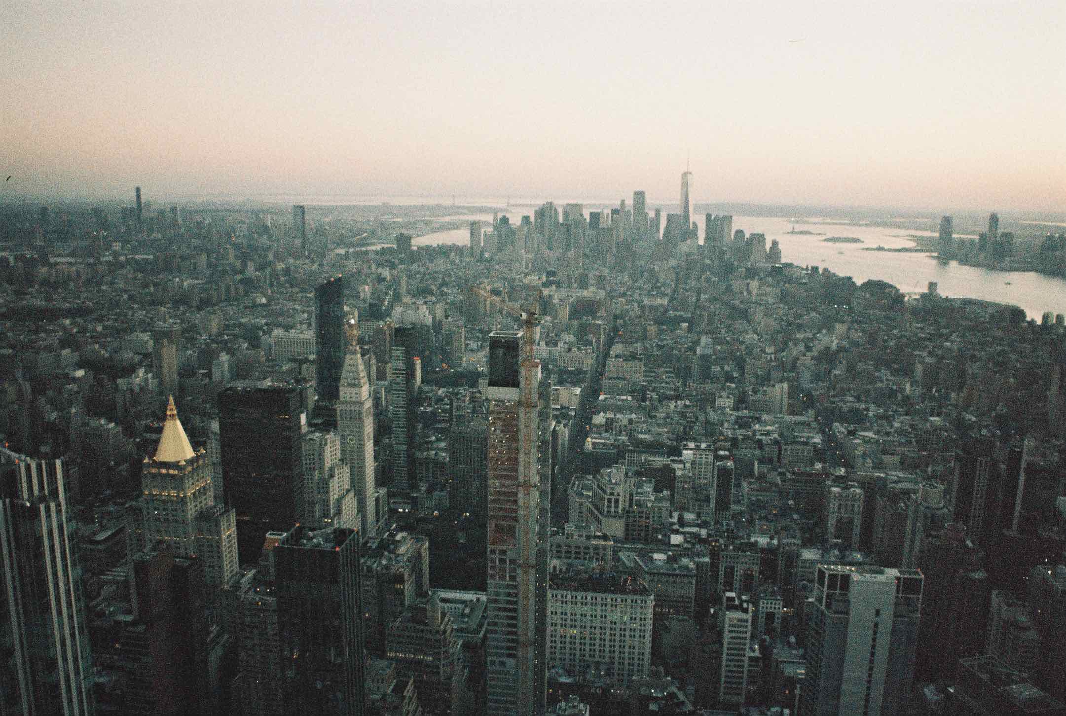 Empire State Building, New York, USA shot on Orwo Wolfen NC500 with a Ricoh KR-5 Super, by Grainbound