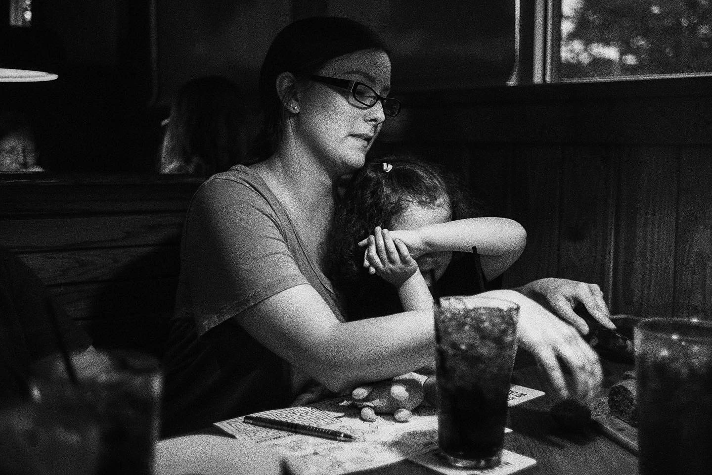 Film photo shot on Ilford HP5 Plus 400 with a Canon L1, by menwuur