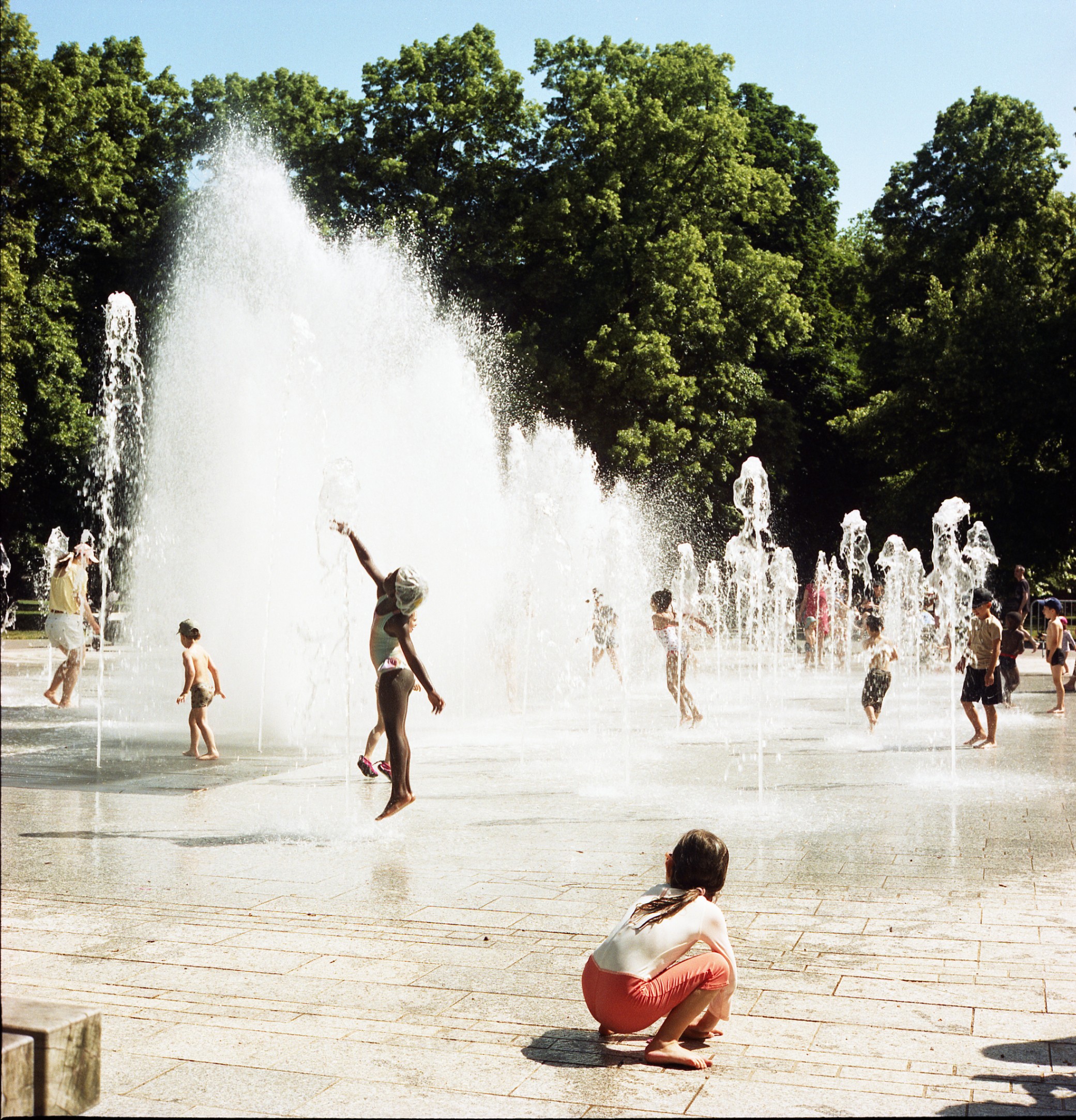 Anti canicule ! shot on Cinestill 400D with a Rolleiflex 2.8F, developed at Home / Self-Developed, by MARCO PHOTOS