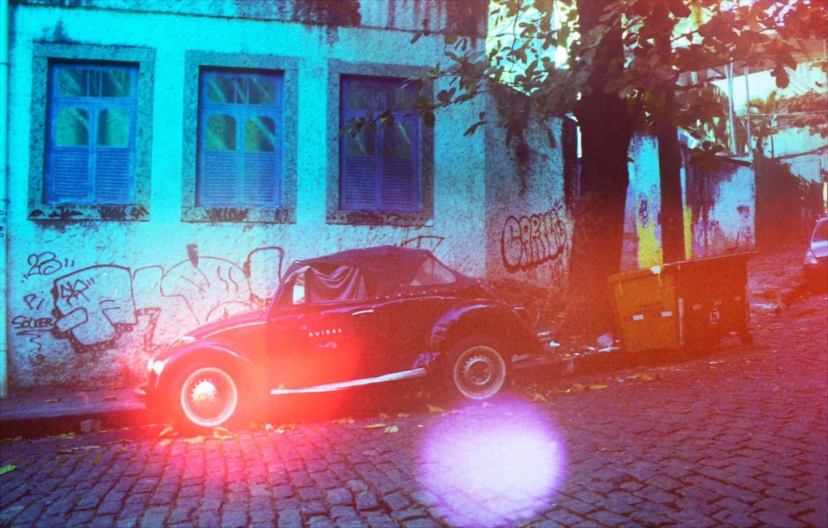 Film photo shot on Psychedelic Blues 400 #3 with a Leica R8, developed at Fotocomputo, by Paula