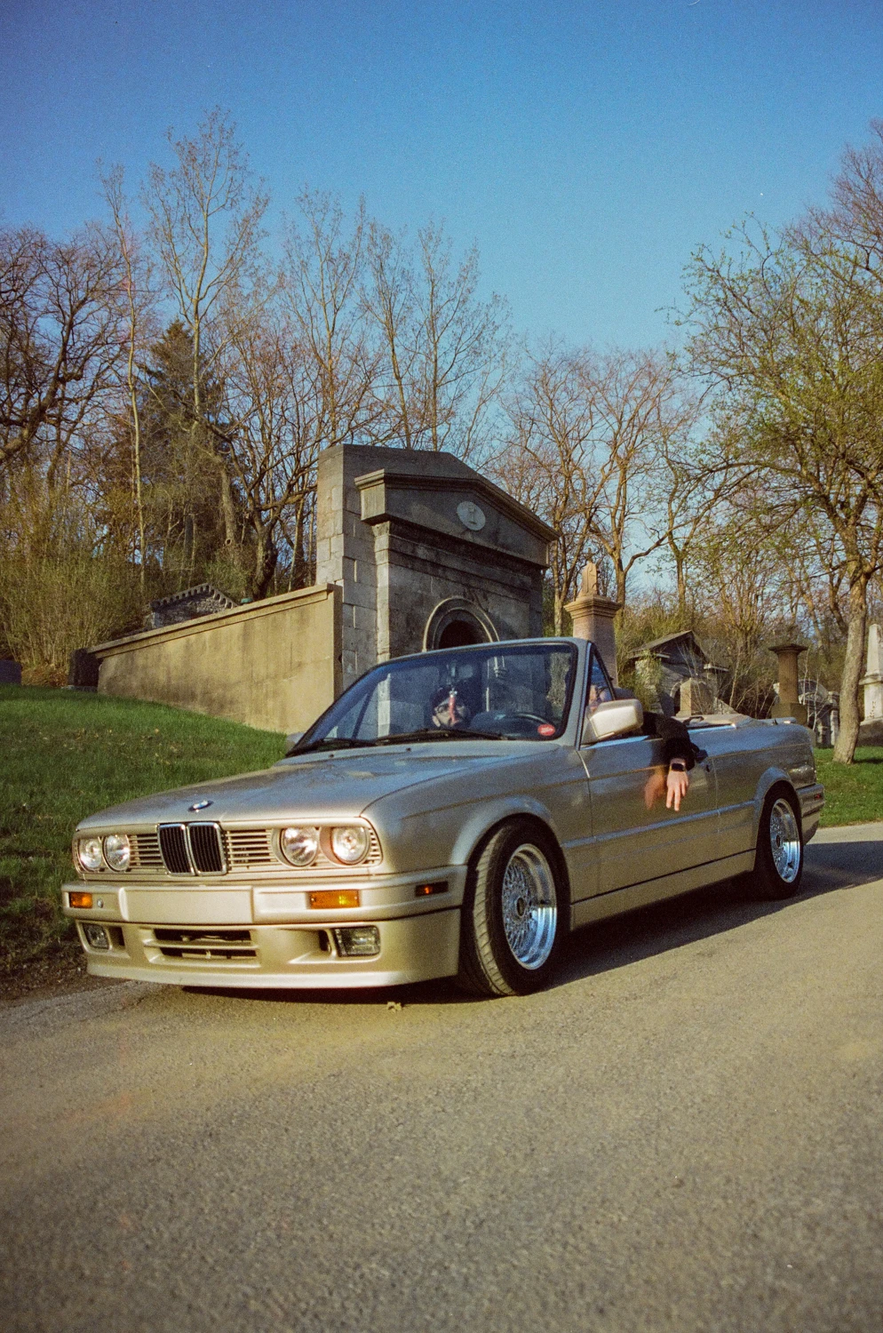 Mario Riddin shot on Cinestill 800T with a Minolta Maxxum 3xi, by P-A