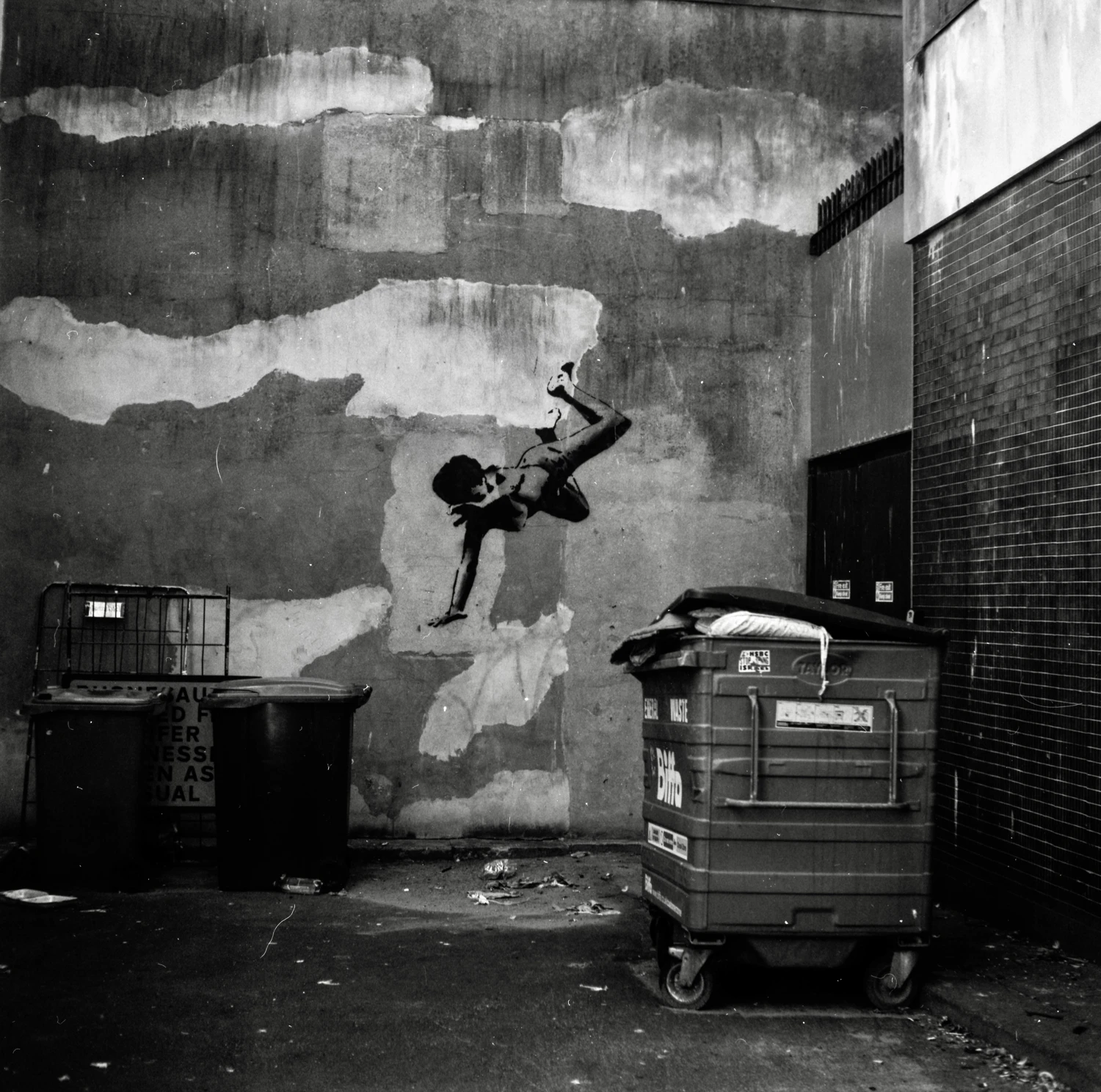 A Swansea ‘Banksy’ shot on Ilford HP5 Plus 400 with a Yashica Mat 154G, by iamdanbarber