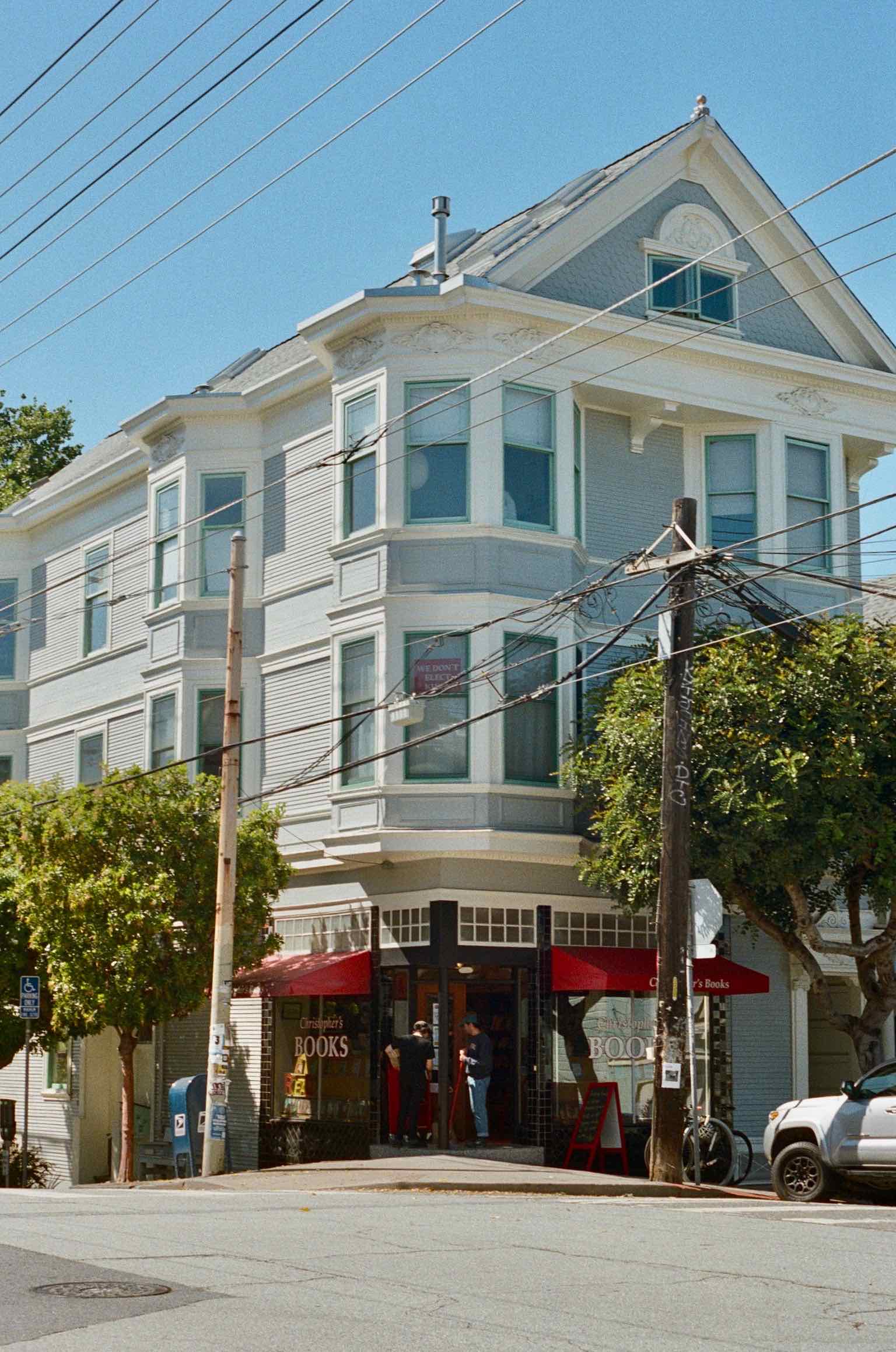 Potrero Hill, San Francisco shot on Kodak Portra 400 with a Canon A-1, developed at Photoworks SF, by Tim