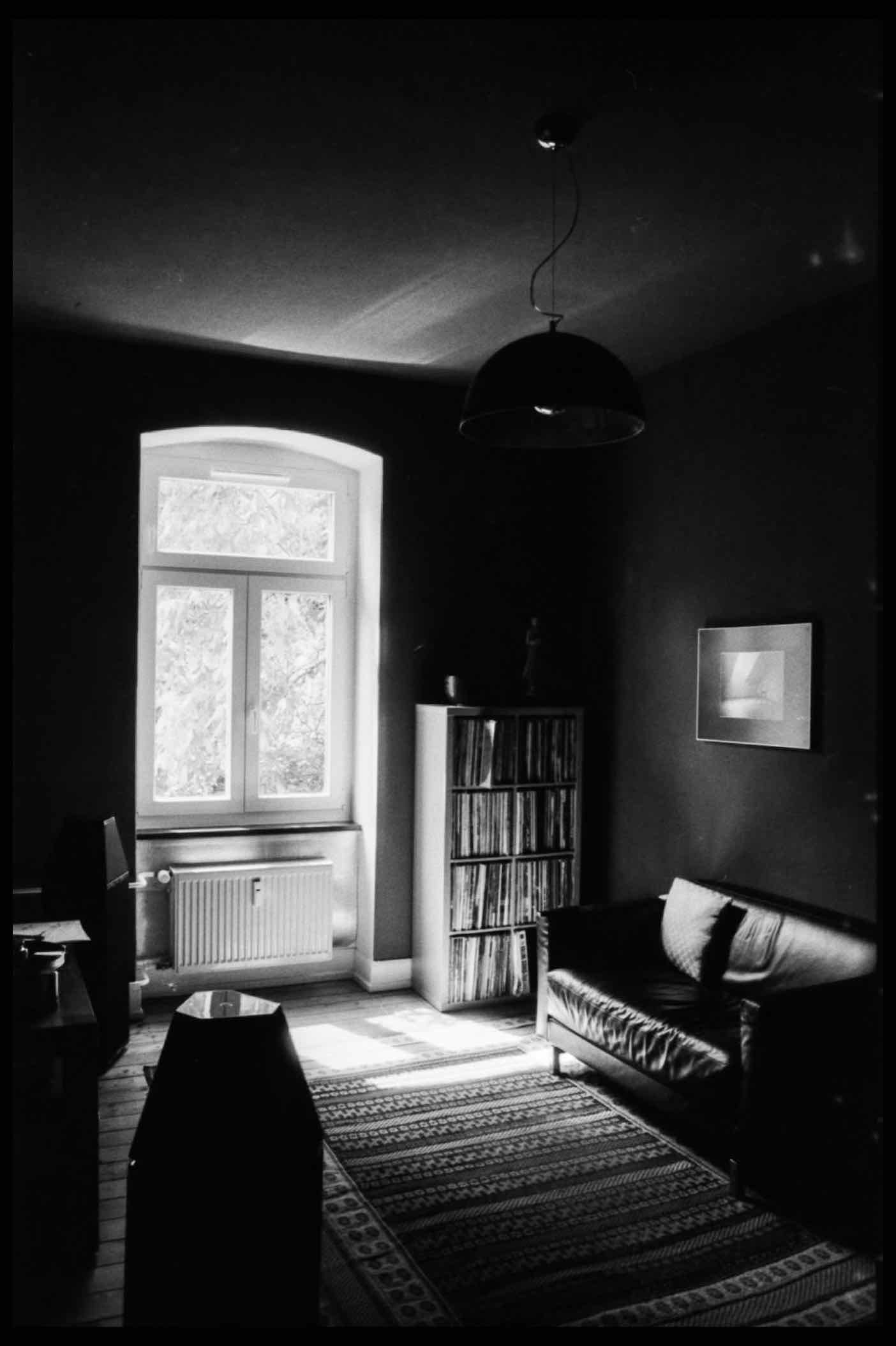 Film photo shot on Ilford HP5 Plus 400 with a Nikon FM2n, developed at Home / Self-Developed, by Frank