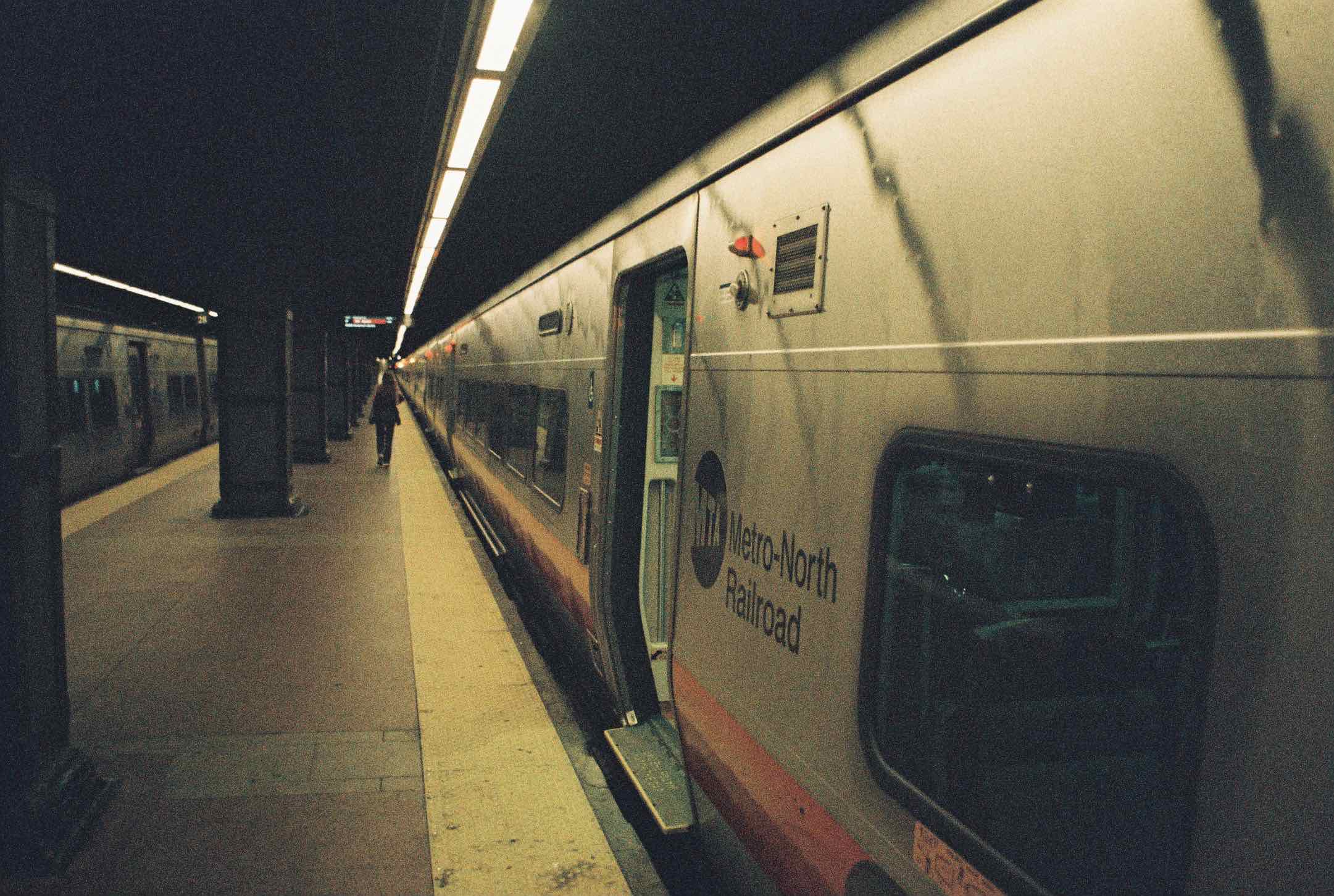 Grand Central Station, New York, USA shot on Orwo Wolfen NC500 with a Ricoh KR-5 Super, by Grainbound