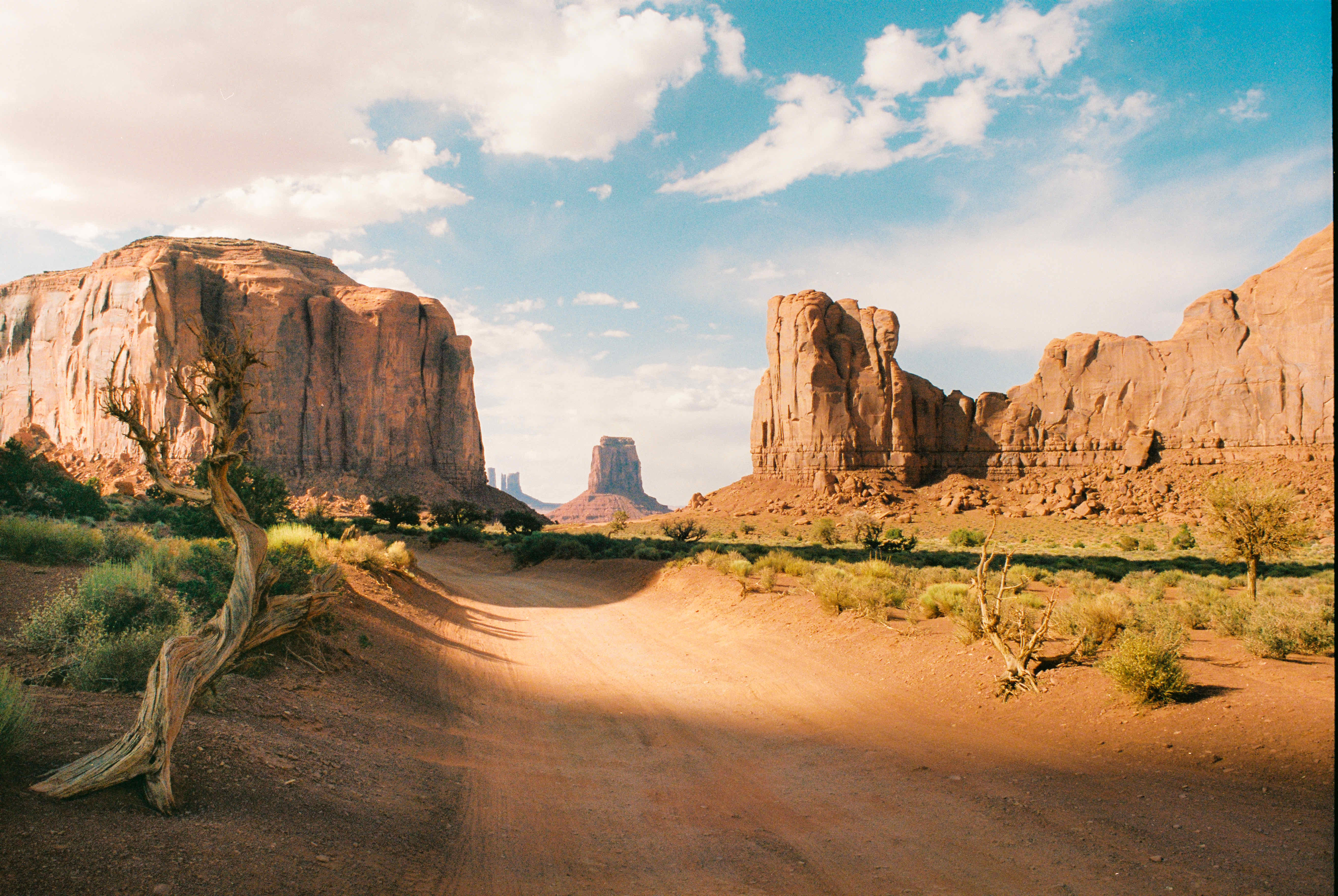 Golden Hour in Monument Valley shot on Kodak Portra 400 with a Minolta X-700, by Matcal (Always_Be_Negative_)
