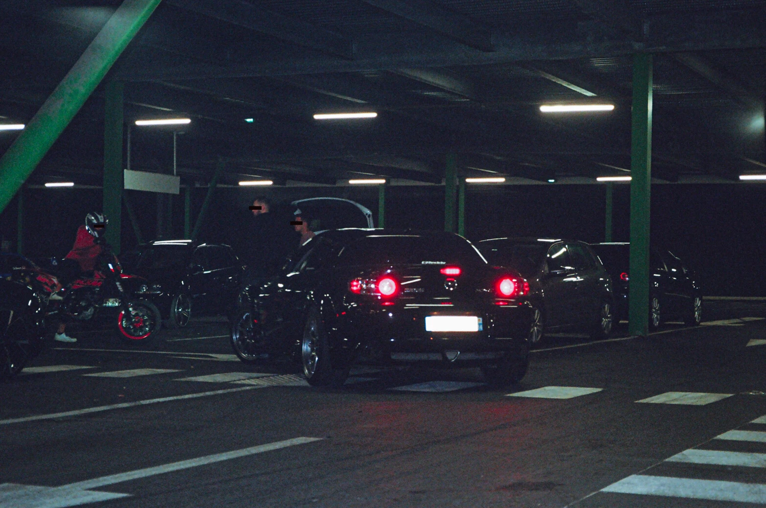 Une RX8 à mon premier rasso shot on Kodak UltraMax 400 with a Canon Prima Zoom F Date, by elliott.xel