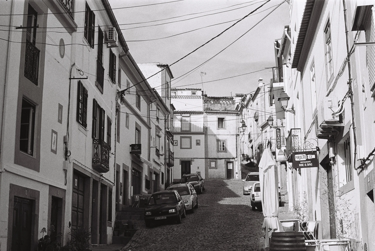 Castelo de Vide shot on Ilford HP5 Plus 400 with a Porst CR-1, by Ricardo Ferreira