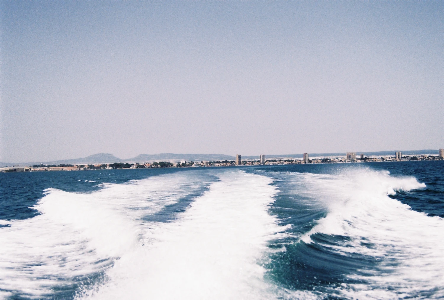 Left in the wake shot on Kodak ColorPlus 200 with a Exakta HS-10, by Tipsy