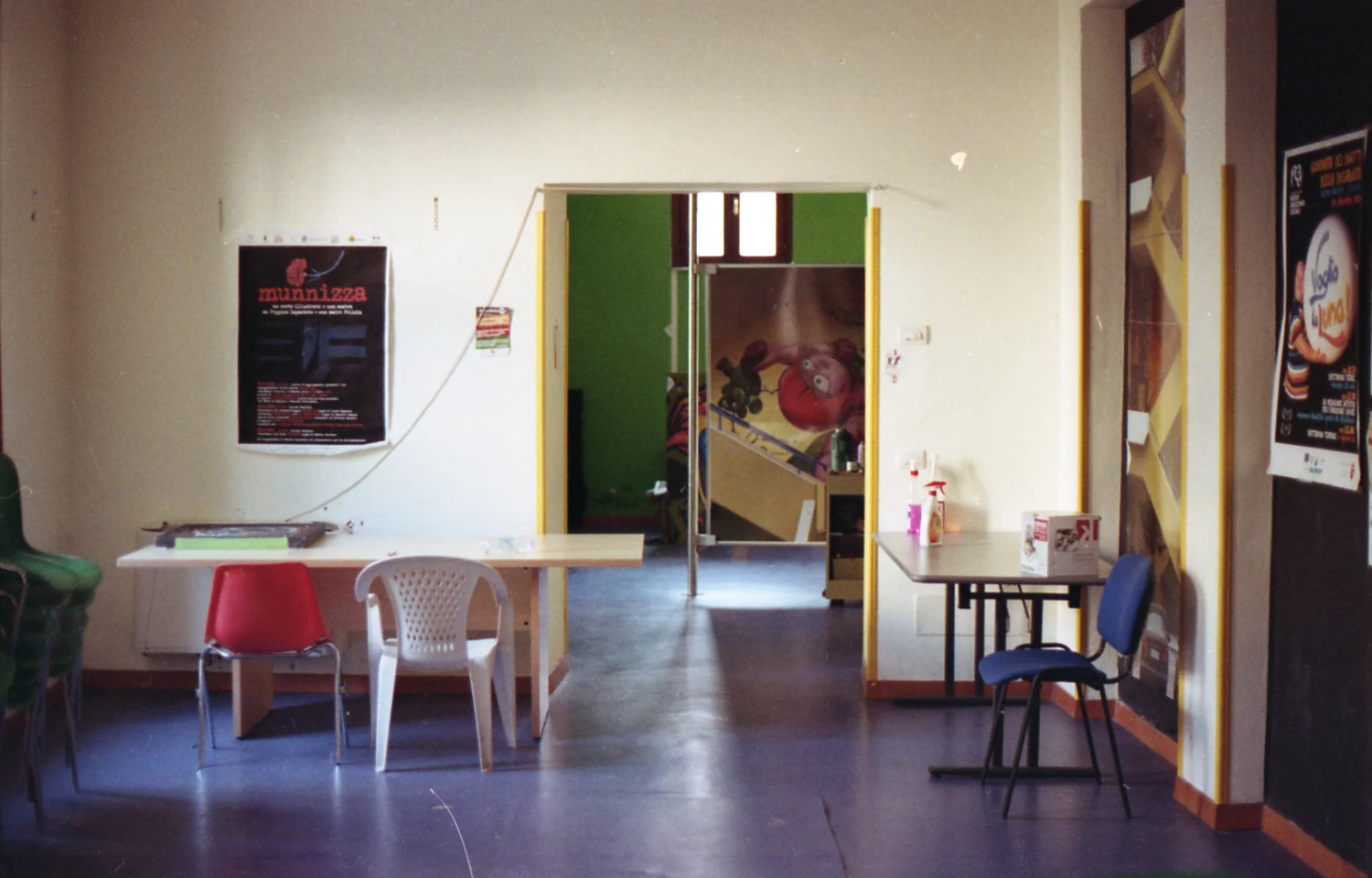 The good old days shot on Kodak ColorPlus 200 with a Canon EF-M, by Cianph