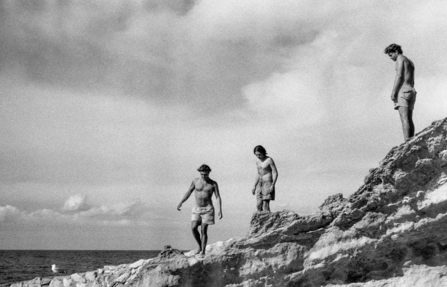 Max, Finn & Giulio shot on Ilford HP5 Plus 400 with a Canon AE-1, developed at Malvarrosa Film Lab, by Clarissa Sofía