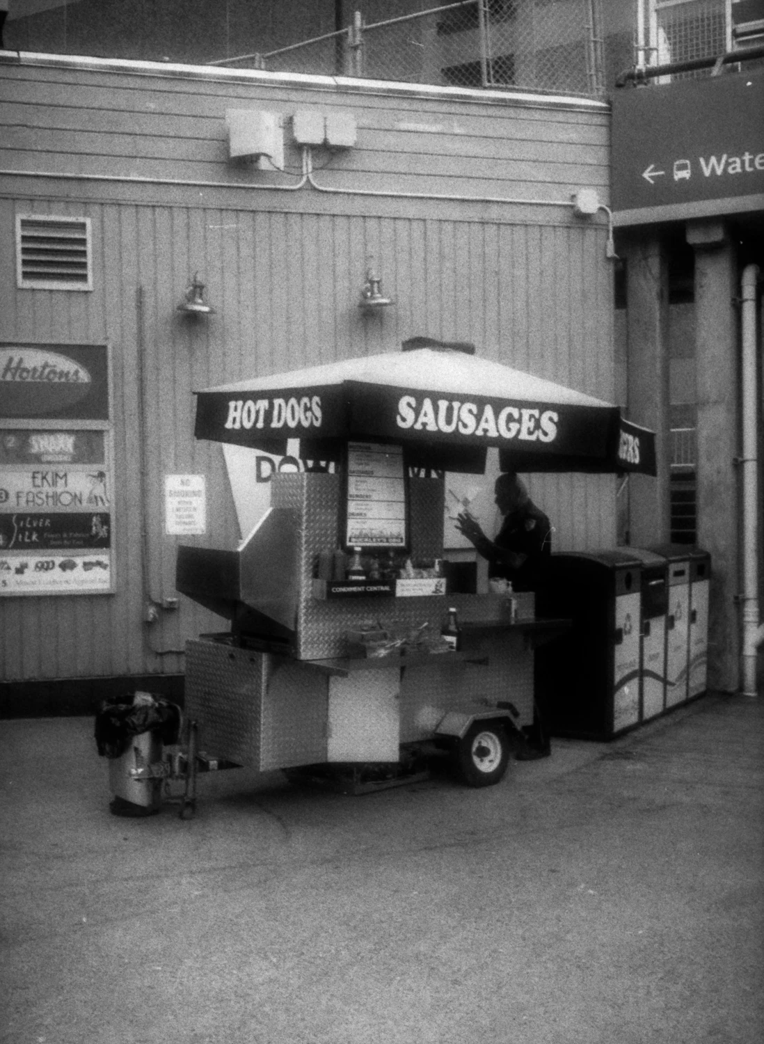 Hot Dogs shot on Arista EDU Ultra 100 with a Olympus Pen EE, by Evan Purney