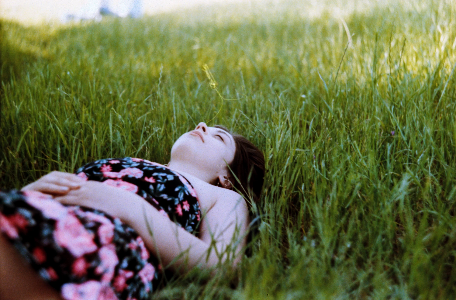 Caro shot on Kodak ColorPlus 200 with a Zenit 12XP, by kokoro.no.sekai