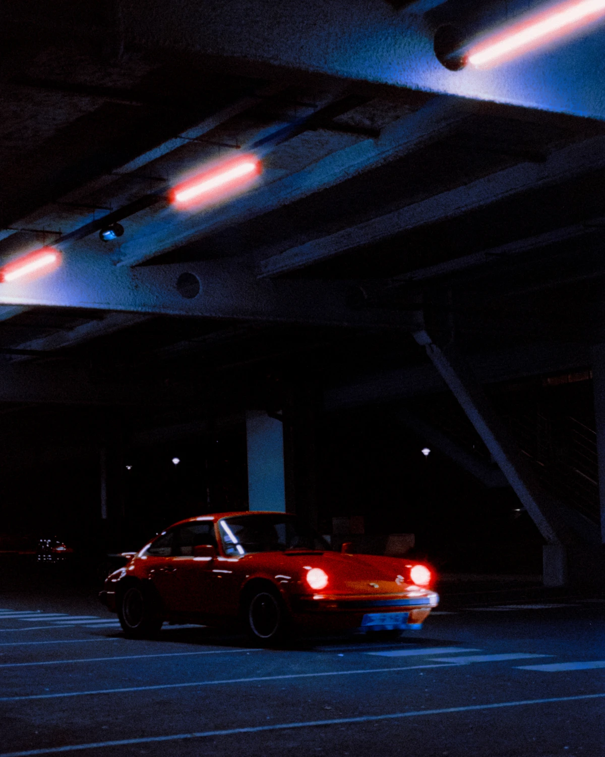 Ma préf de 2022 so far shot on Cinestill 800T with a Nikon F501 AF, by elliott.xel