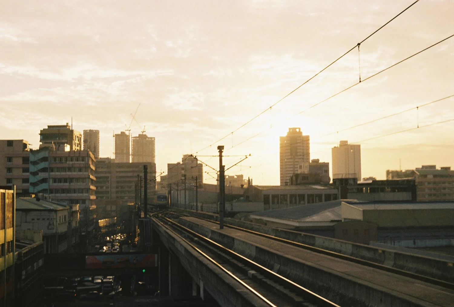 Recto station shot on Kodak Ultima 100 with a Minolta Hi-Matic 7sII, by Marvin