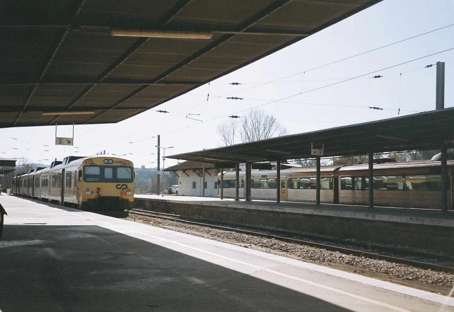 coimbra-b shot on Fujifilm FujiColor C100 with a Olympus Superzoom 800S, by Guilherme Carvalho