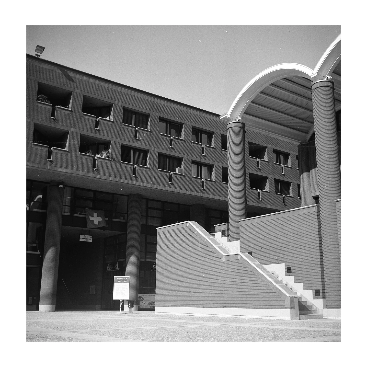 Piazzale alla Valle 2 shot on Ilford PanF Plus 50 with a Lubitel 2, by Alessandro Benevento