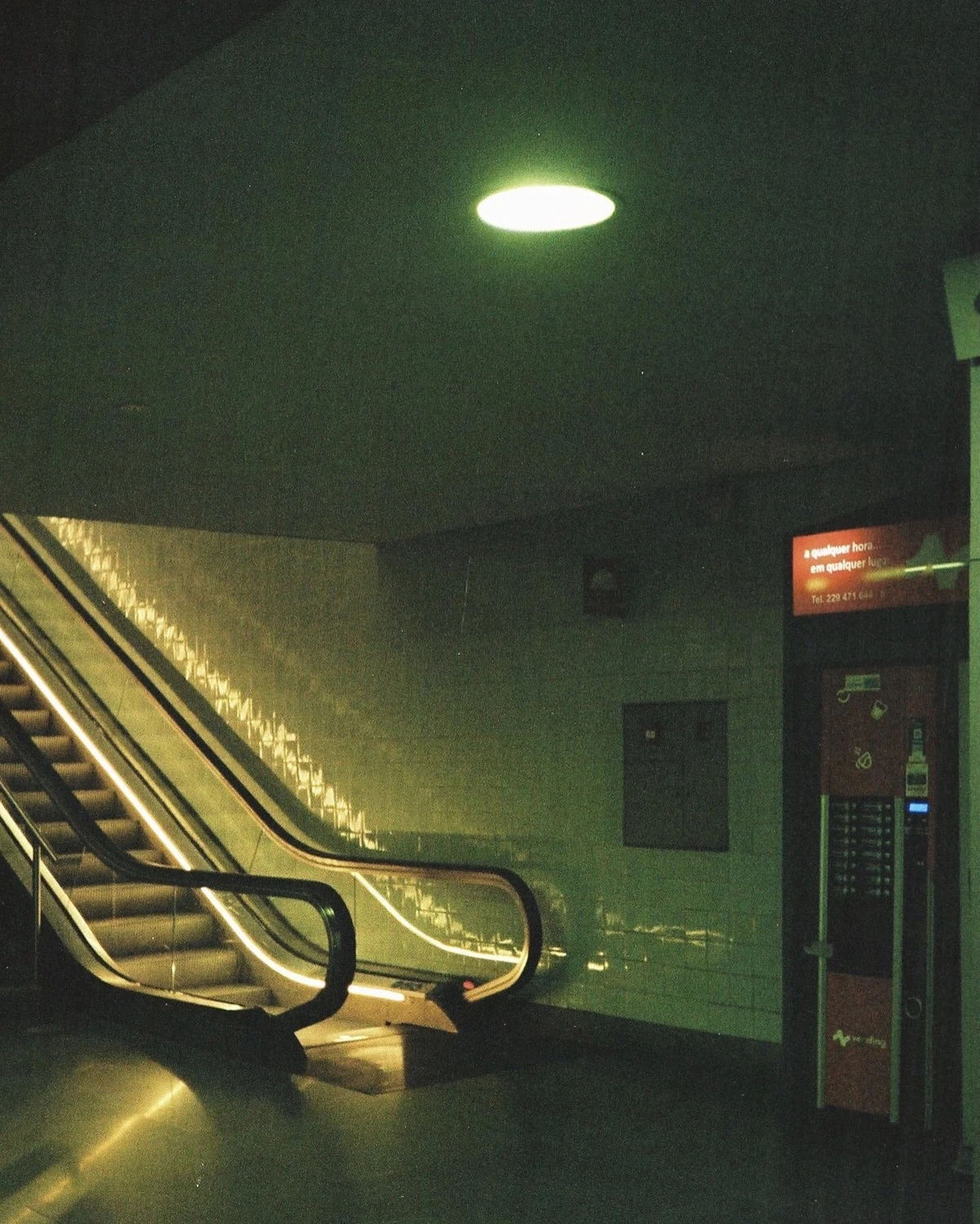 Metro station shot on Kodak Gold 200 with a Canon Prima AF-8, by onorblog