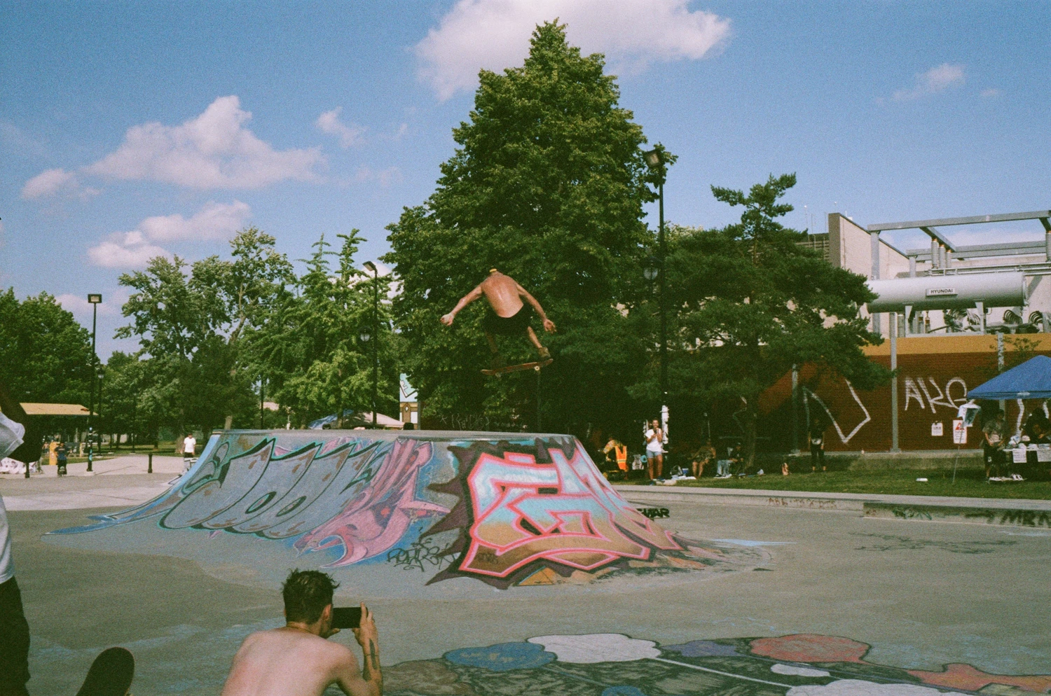 Skate park comp shot on Fujifilm Superia X-TRA 400 with a Minolta Hi-Matic F, developed at Downtown Camera, by Khwezm