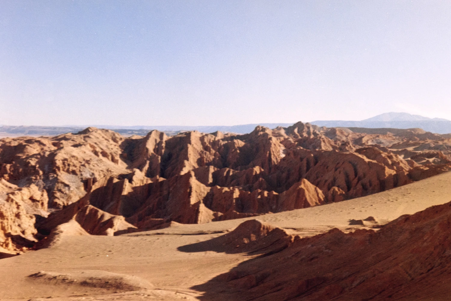 Valle de marte (mars valley) shot on Kodak ColorPlus 200 with a Nikon Lite Touch Zoom 70 WS, by Katherine Jachura