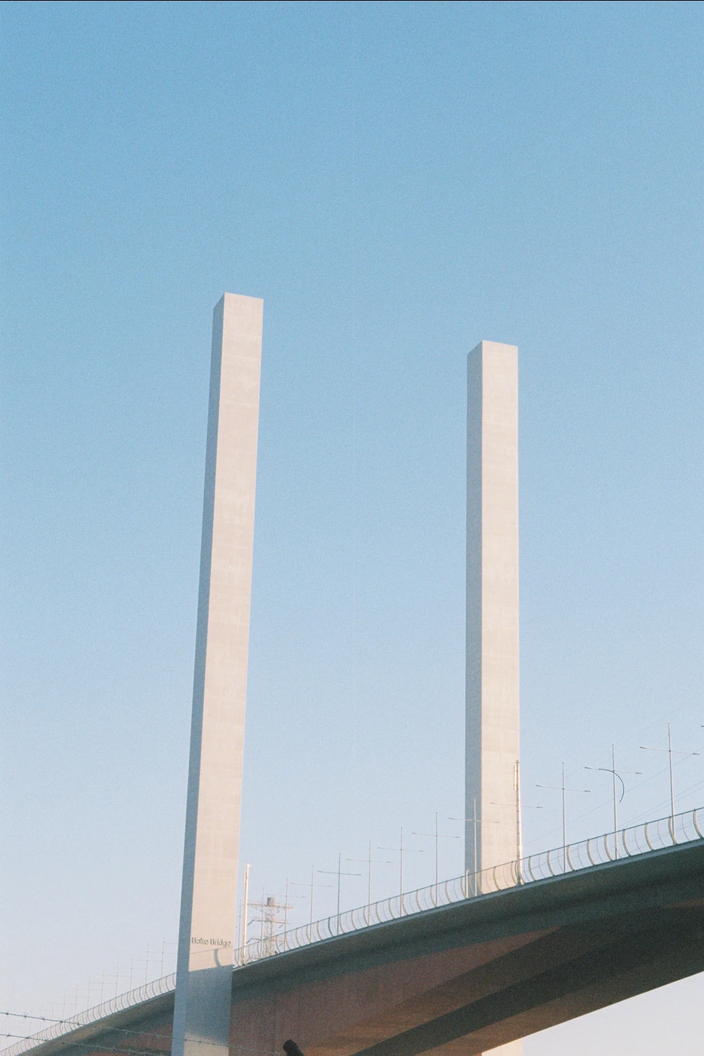 Bridge shot on Kodak UltraMax 400 with a Pentax Z-10, by Jake