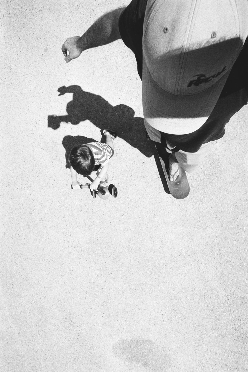 Different perspective shot on Cinemot Cinemot 250D EASTMAN DOUBLE X with a Canon EOS 500N, by Filmlovephotography
