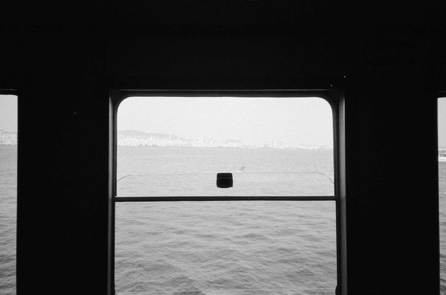 Par la fenêtre du ferry 🪟 shot on Nation Photo Nation Photo 400 with a Olympus XA, by Léa Benatar