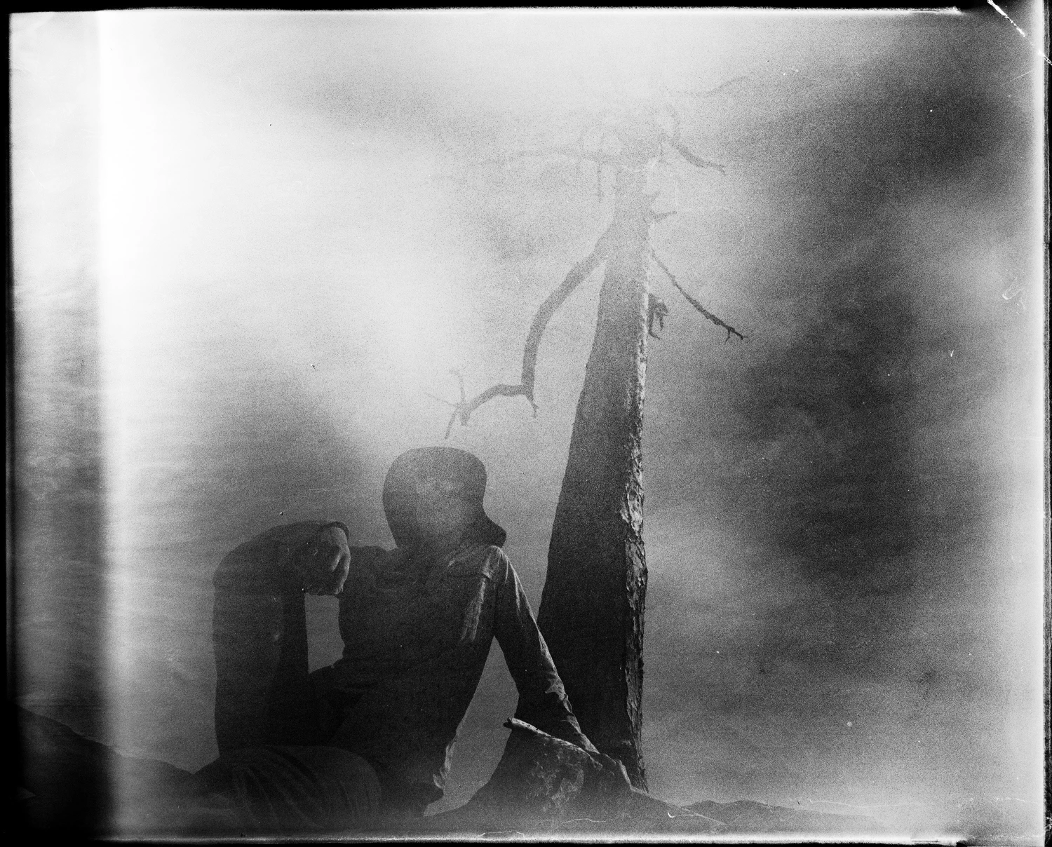Steph at the beach shot on Ilford HP5 Plus 400 with a WillTravel 8x10, by Cary Norton