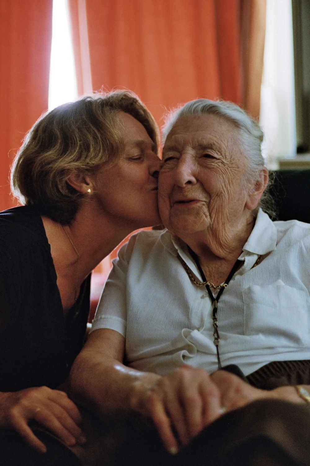 Mamie shot on Kodak Portra 400 with a Canon 1000F, developed at Nation Photo, by Tim
