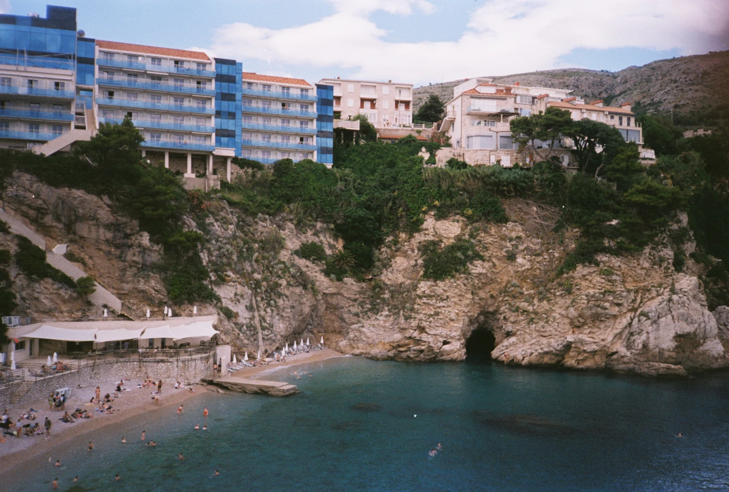 dubrovnik days shot on Fujifilm Superia X-TRA 400 with a Canon Sure Shot Owl, by l