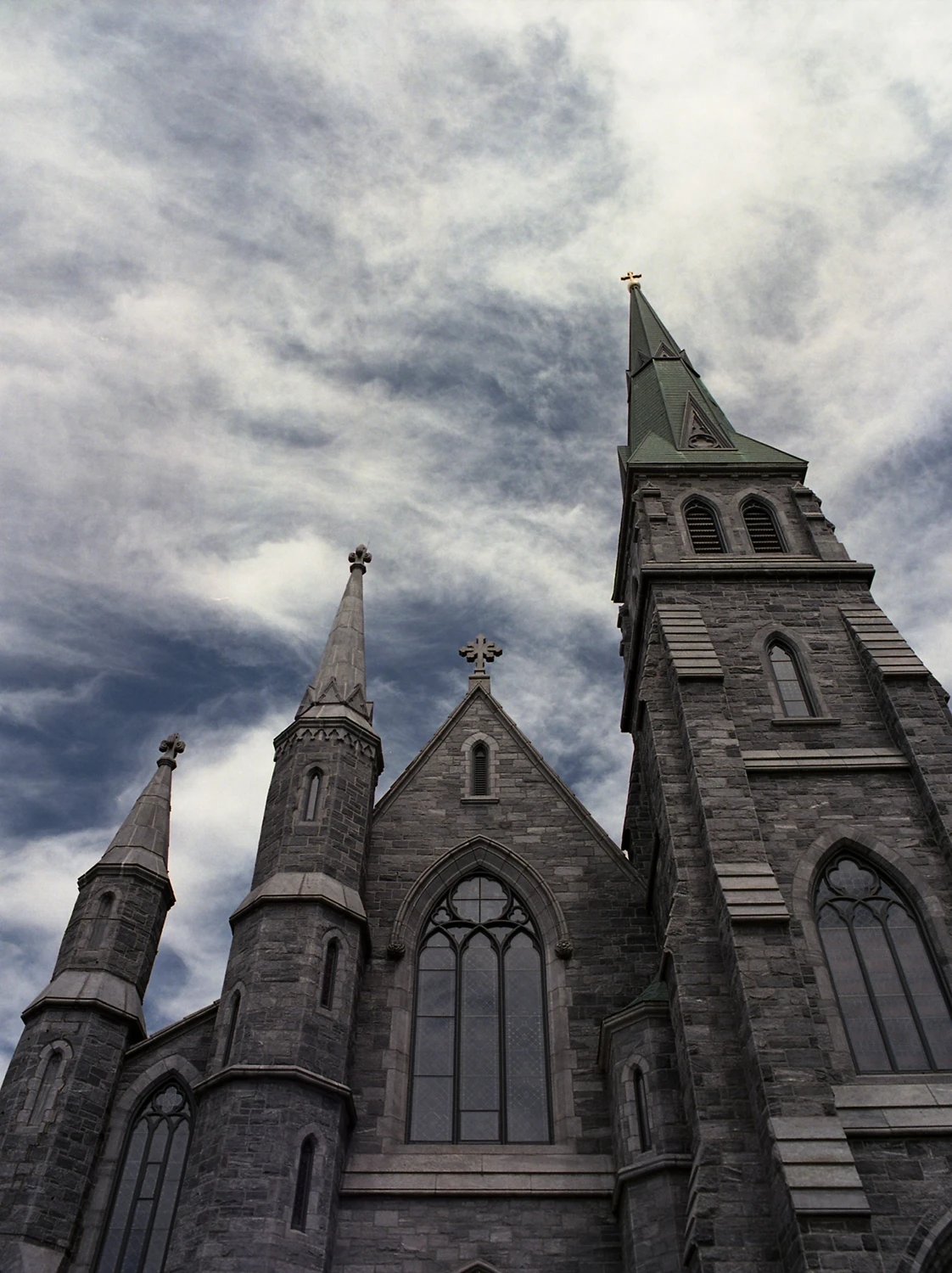St Patrick’s Cathedral shot on Fujifilm Pro 400H with a Zenza Bronica ETRC, by Dave Cronin