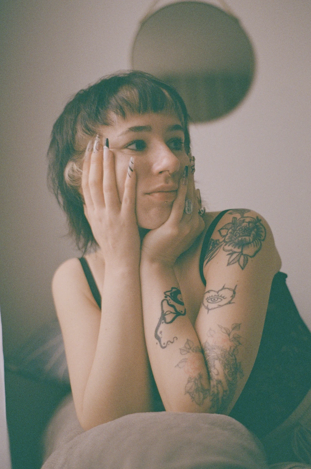 A. shot on Dubblefilm Bubblegum 200 with a Minolta X-700, by Marmotine