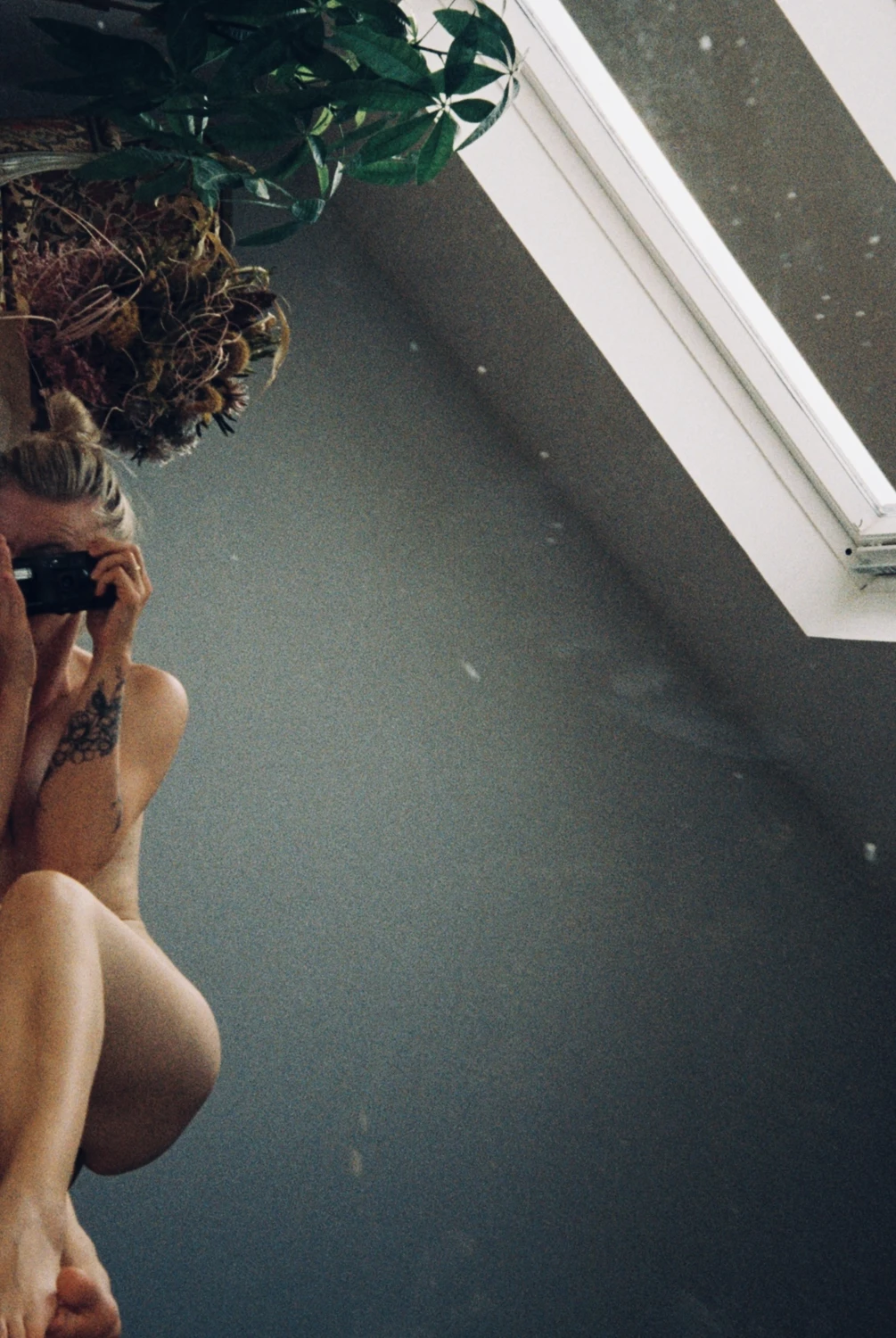 A mosaic shot on Kodak Gold 200 with a Olympus AF-10, by Likkarus