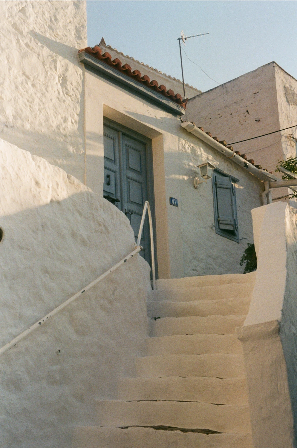 Summer shot on Kodak ColorPlus 200 with a Revue SC4, by CristianaSto