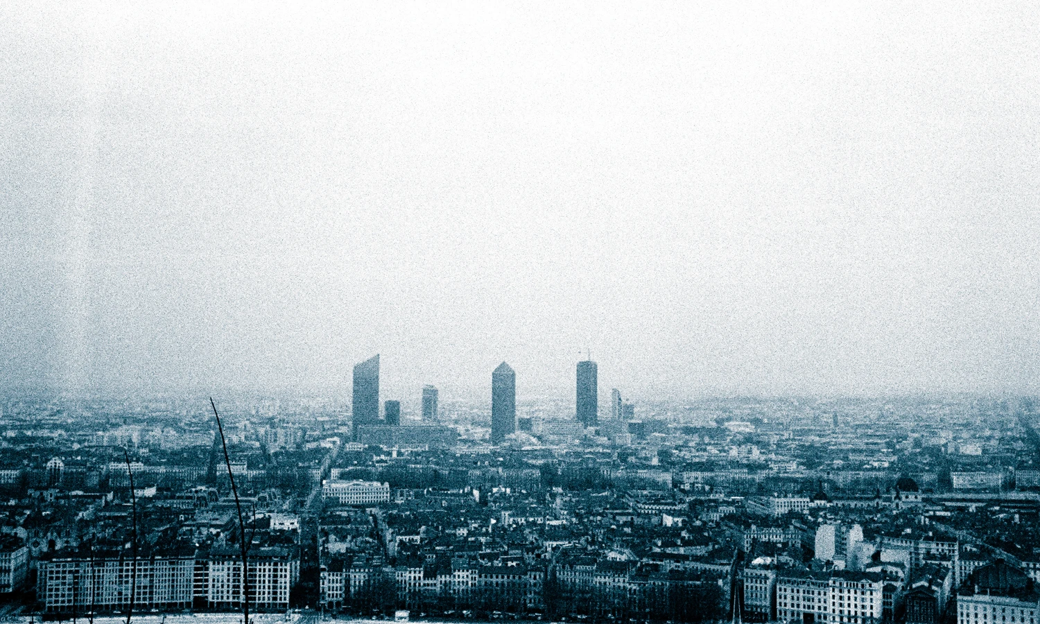 Lyon city shot on Kodak Tri-X 400 with a Pentax KM, developed at Reportage Image, by Thibauttt