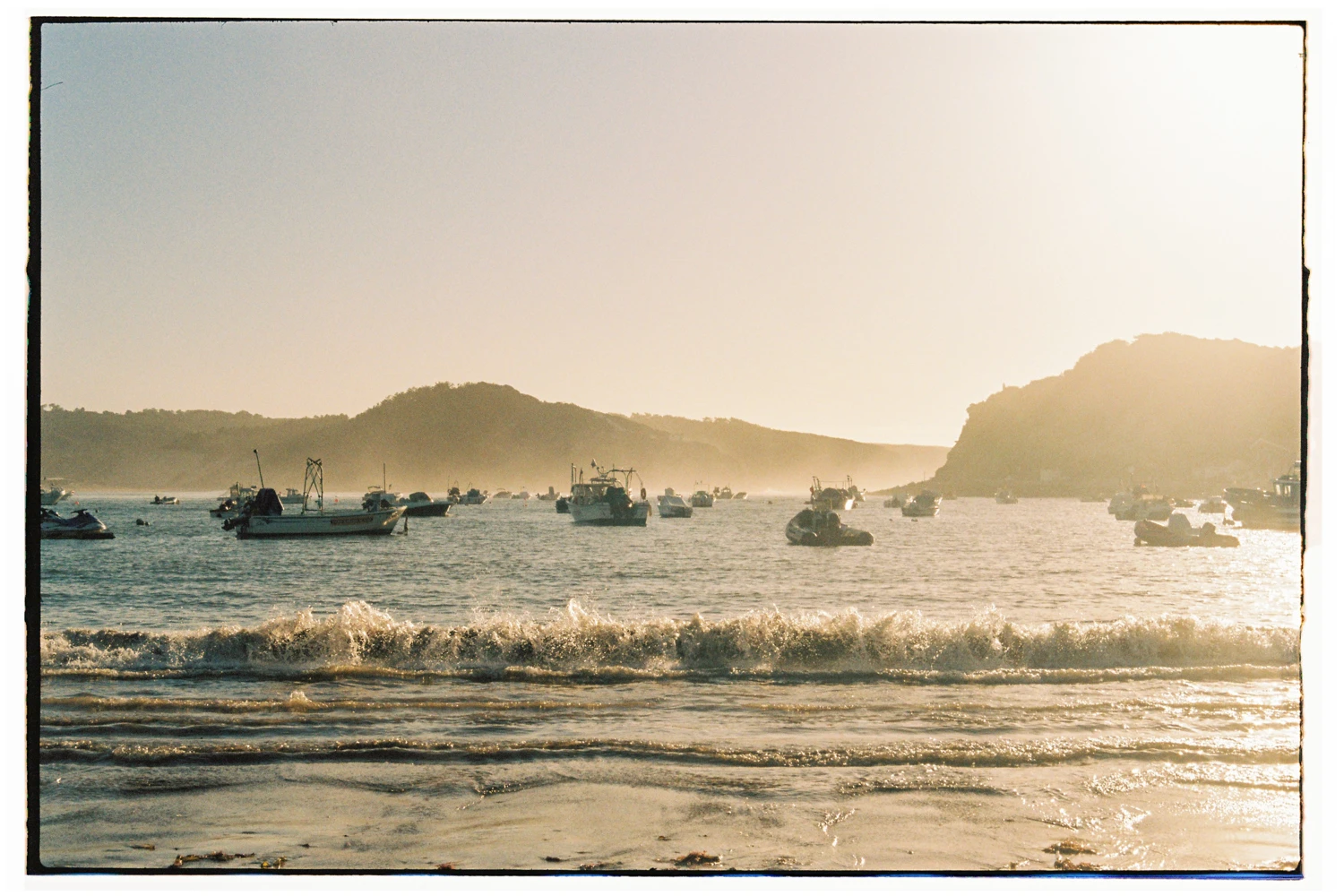 São Martinho do Porto, 2022 shot on Kodak ColorPlus 200 with a Pentax K2, developed at Carmencita, by Hugo Carvalho