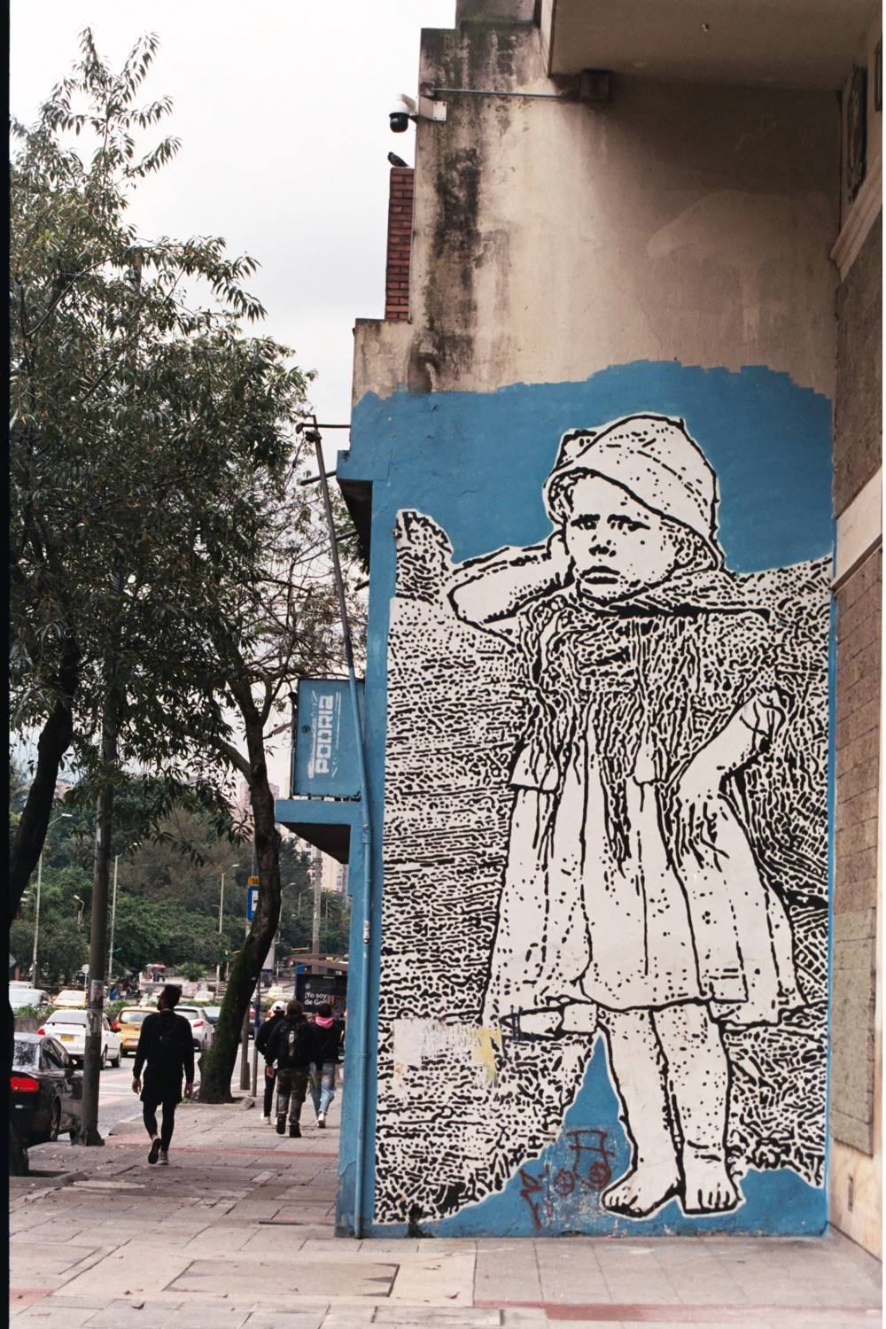 Little Girl shot on Fujifilm FujiColor C200 with a Nikon N8008, developed at Analog Paradiso, by Moises Botero Oviedo