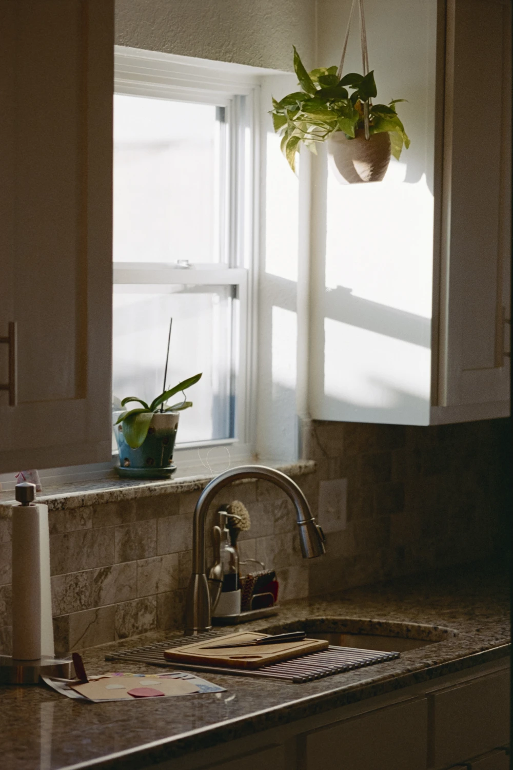 Monday Mornings shot on Fujifilm FujiColor C100 with a Nikon N90s, by Cray