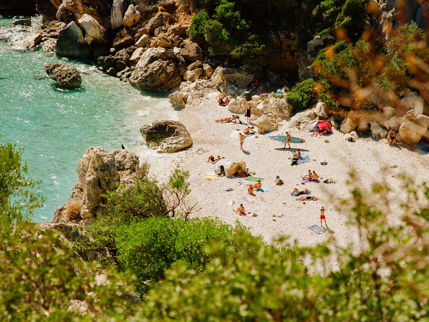 Beach Day shot on Kodak Gold 200 with a Zenza Bronica ETRSi, developed at Spieker Film Lab, by Sebastian Naujoks