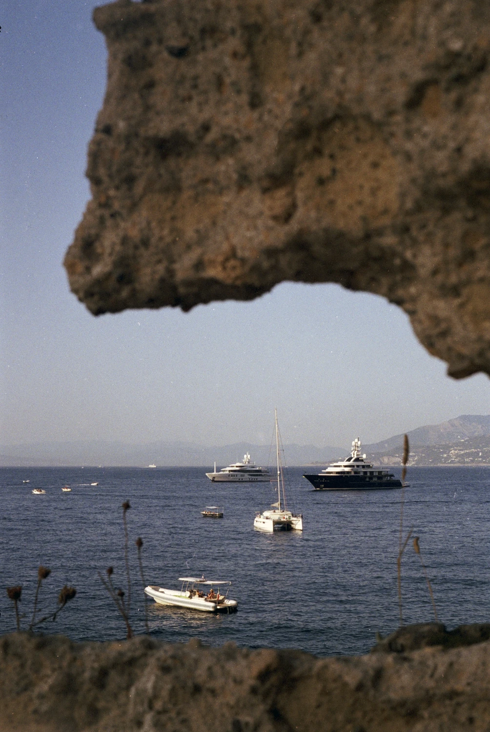Capri Island shot on Kodak ColorPlus 200 with a Topcon Unirex, by Mariana