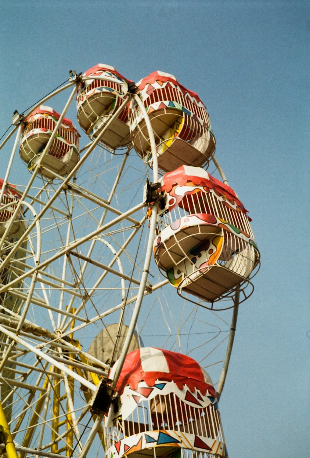 Ferris Wheel shot on Kodak Gold 200 with a Rollei 35TE, by Haryanto