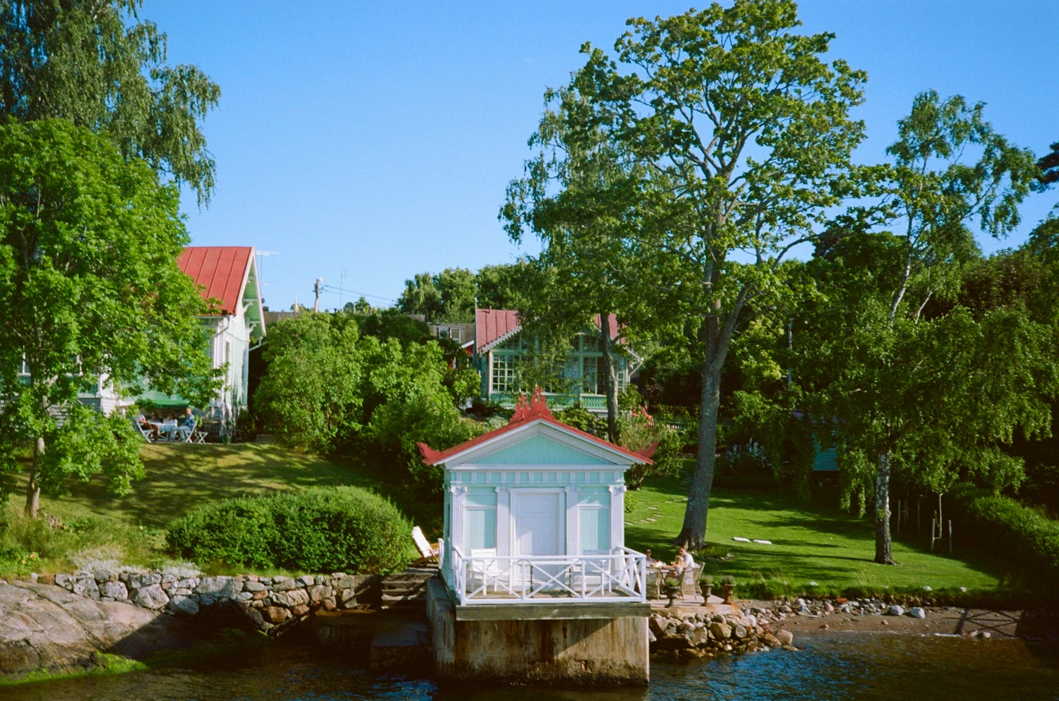 Stockholm ett år sedan shot on Kodak Portra 160 with a Konica C35 AF, developed at Spieker Film Lab, by paul